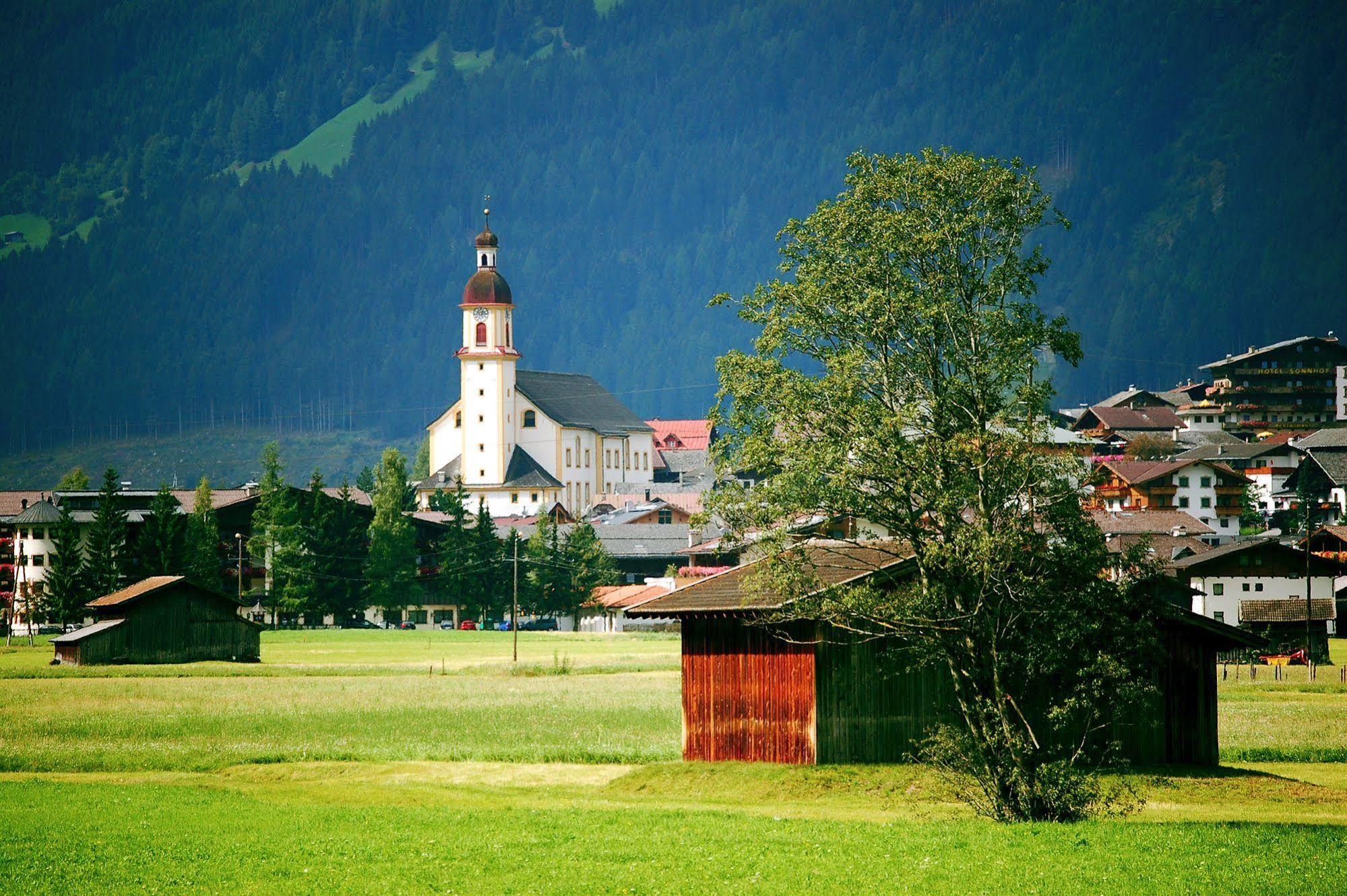 Hotel Burgstall Neustift im Stubaital Exterior photo