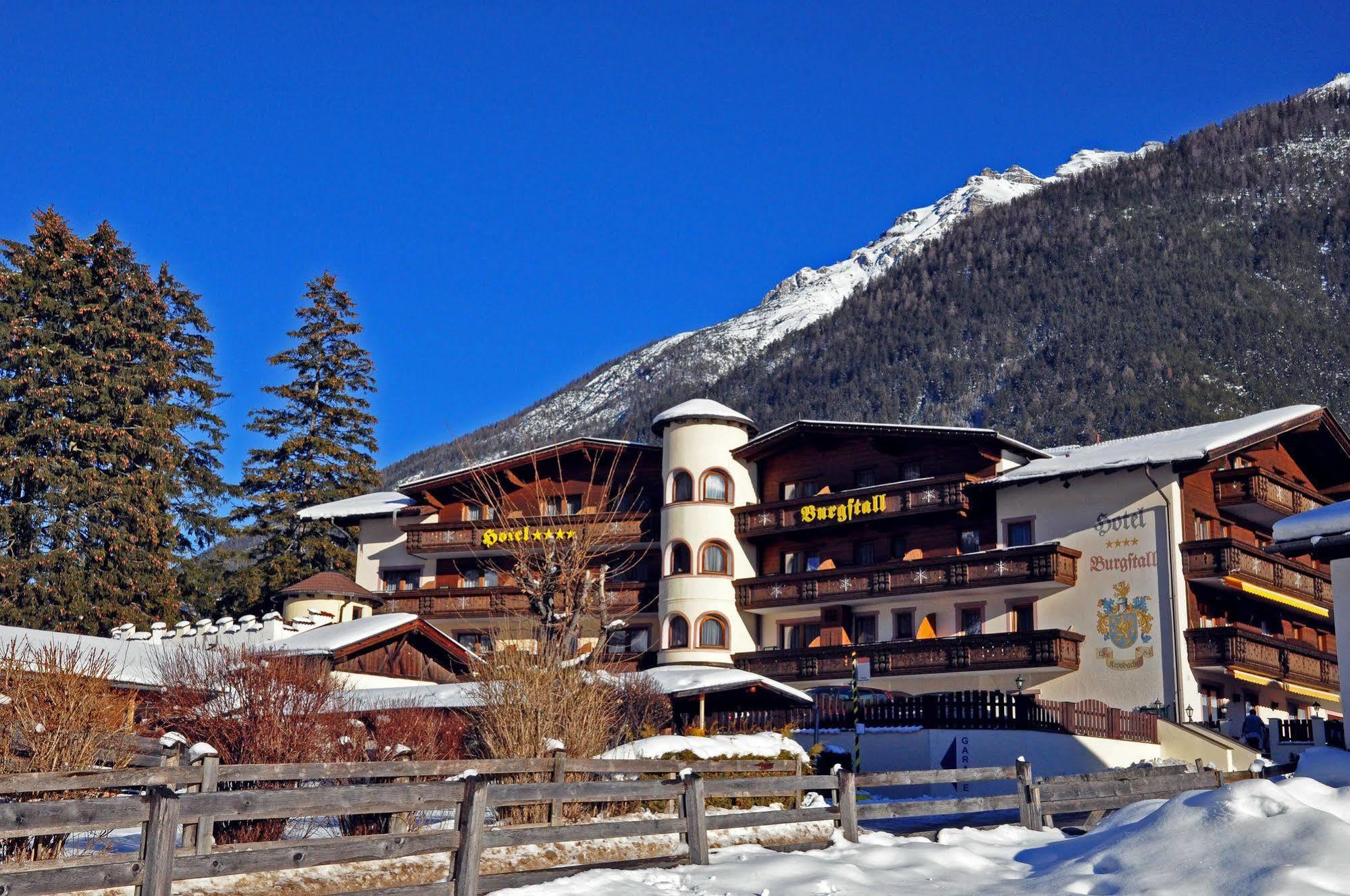 Hotel Burgstall Neustift im Stubaital Exterior photo